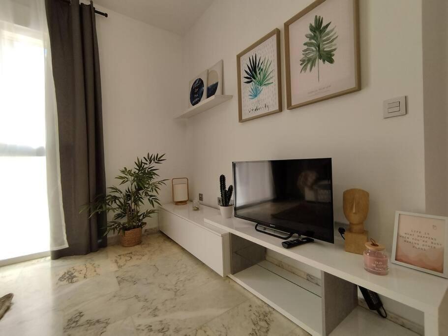 Love Rent4 Malaga Lyli Торремолинос Экстерьер фото